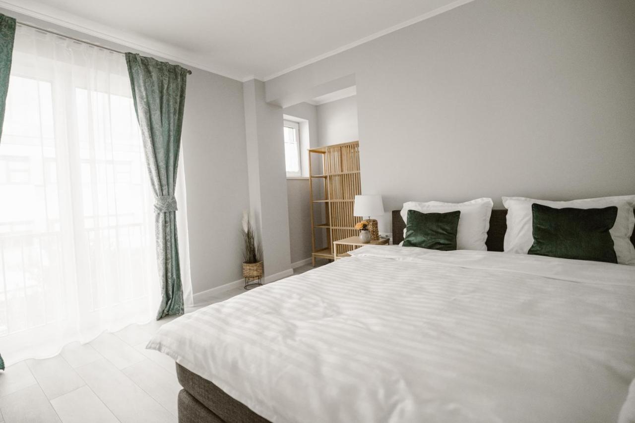 Sibiu Ezonia Central Apartment Buitenkant foto