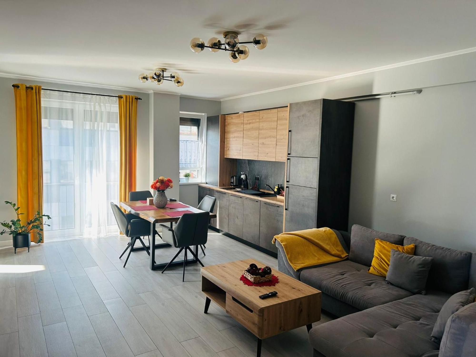 Sibiu Ezonia Central Apartment Buitenkant foto